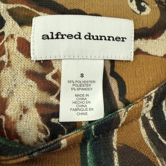 Alfred Dunner Paisley Ombre Top. Size Small. New.Indulge in both style and com - Picture 7 of 9